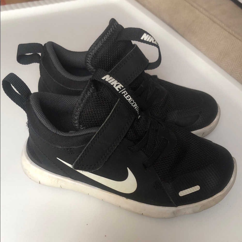 Nike Kids Black and White Sneakers